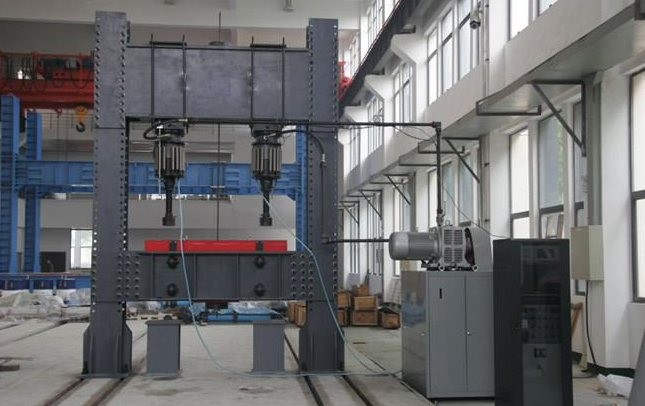 疲勞試驗(yàn)機(jī) 疲勞試驗(yàn)機(jī)